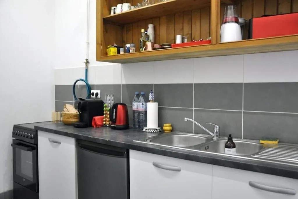 Spacieux Appartement T4 Avec Cours Privee Μασσαλία