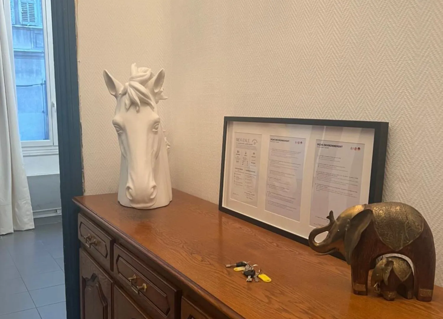 Spacieux Appartement T4 Avec Cours Privee Marsilya 0*,